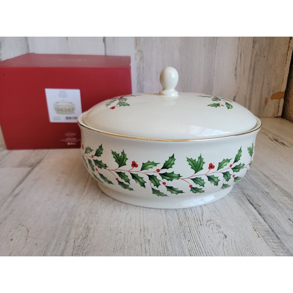 Lenox NEW holiday covered dish Xmas kitchen‎ decor mistletoe